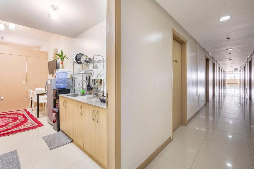 Affordable Condotel Near Manila Airport Экстерьер фото